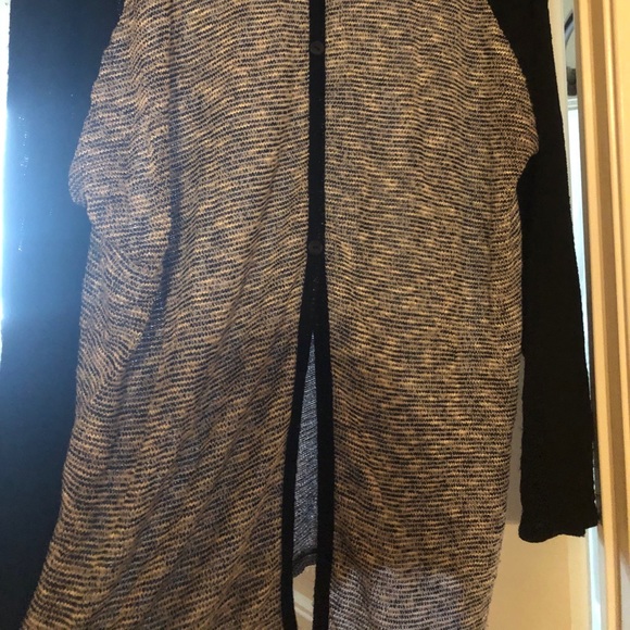 Sweater - Picture 3 of 4